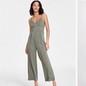 Bar III Green Jumpsuit with Plunging V-Neck and Wide-Leg Design